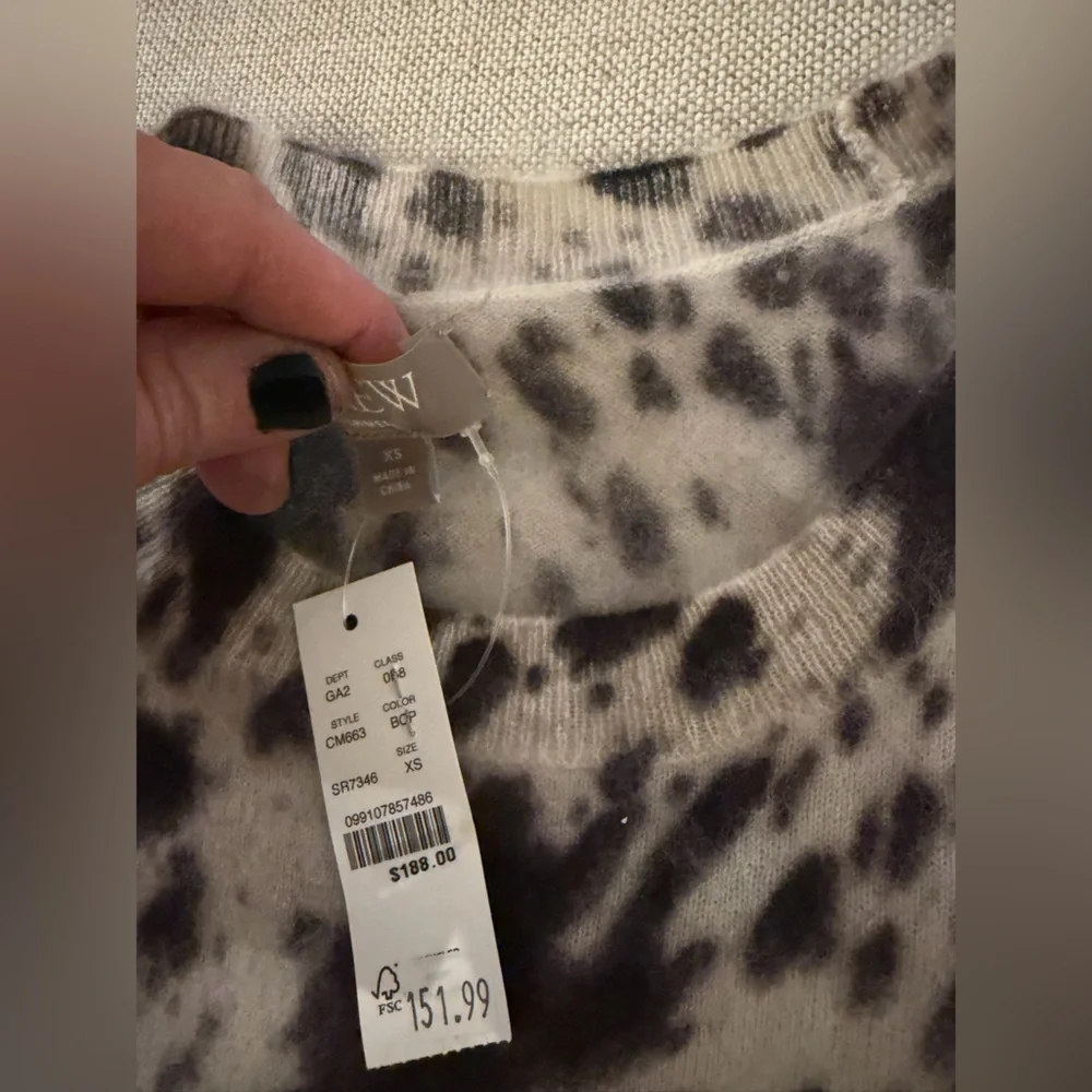 J CREW XS‎ Brushed cashmere T-shirt in cow print CM663